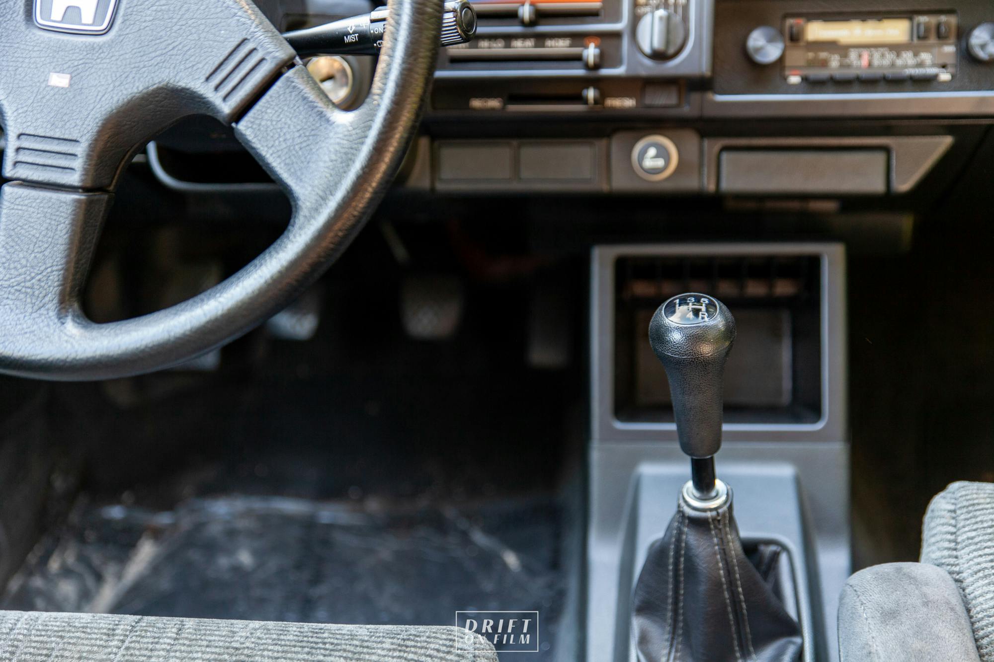 1986 Honda Civic Si interior shifter