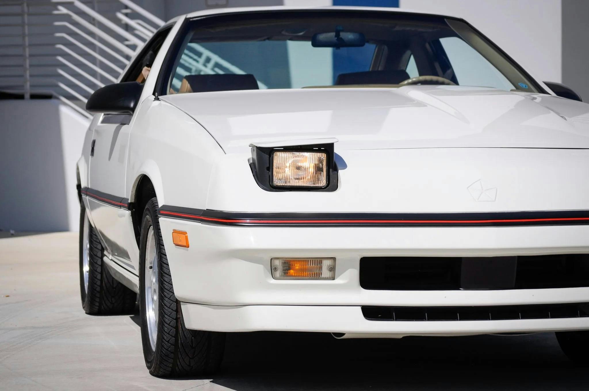 1987 Dodge Daytona Shelby Z front pop up light