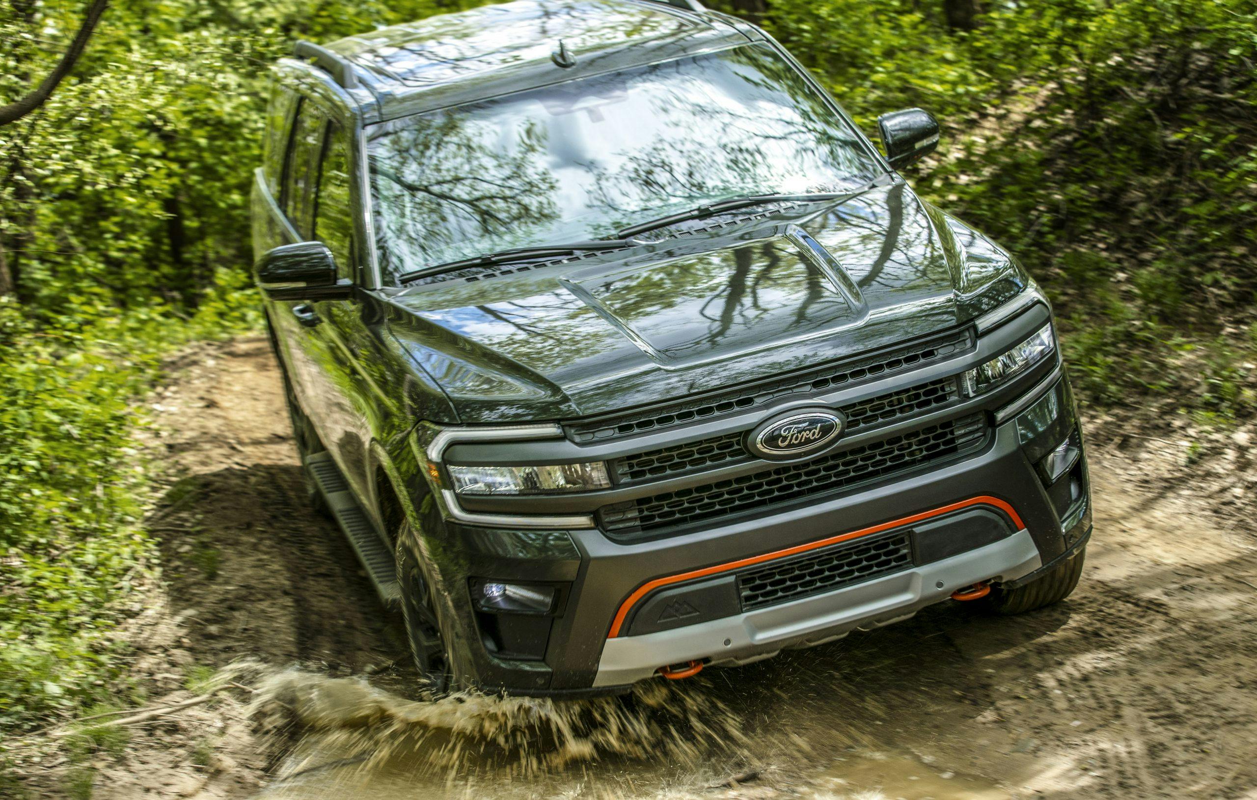 2022 Ford Expedition Timberline front splash off road action