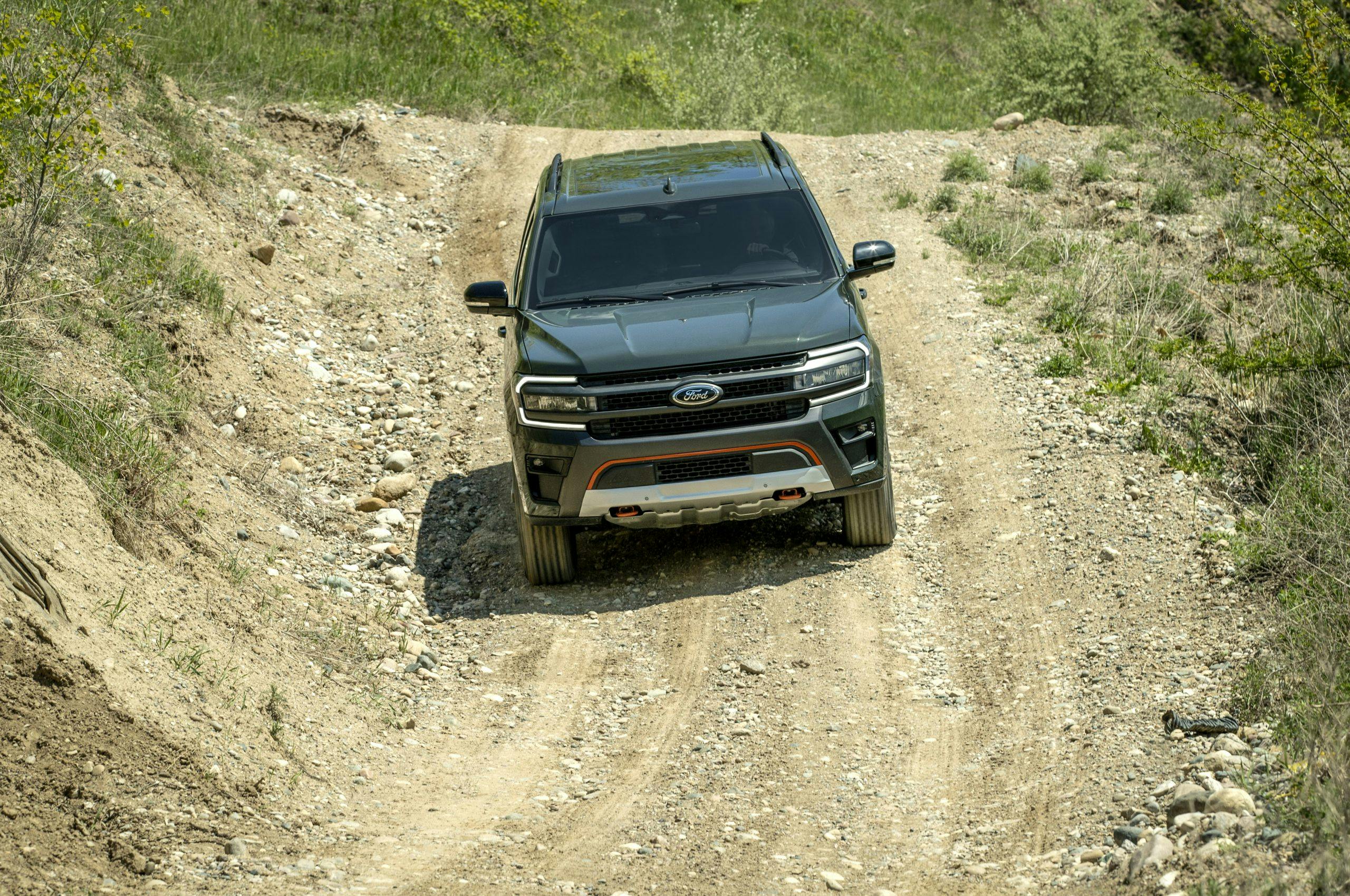 2022 Ford Expedition Timberline front descent action