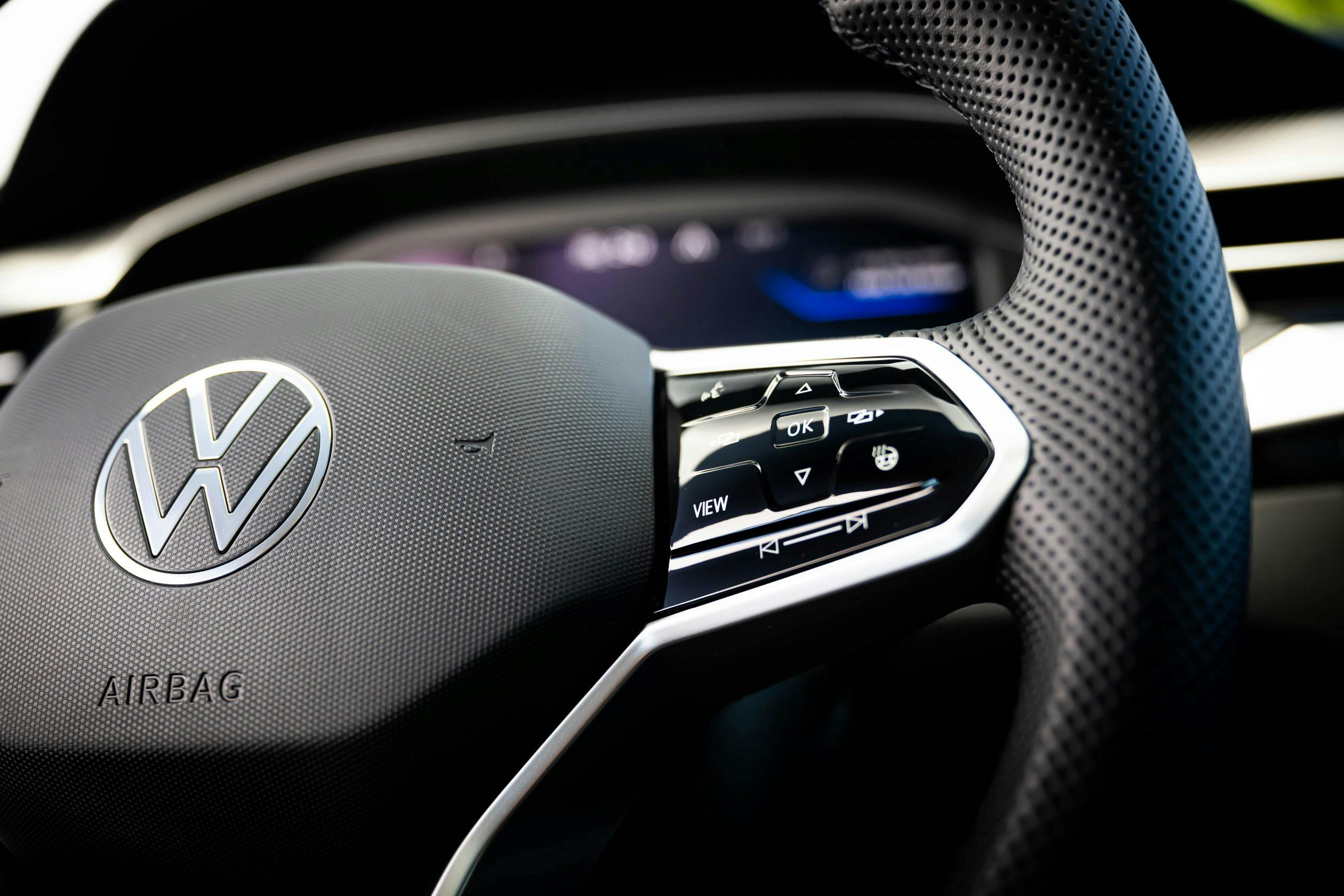 2022 VW Arteon wheel haptic buttons
