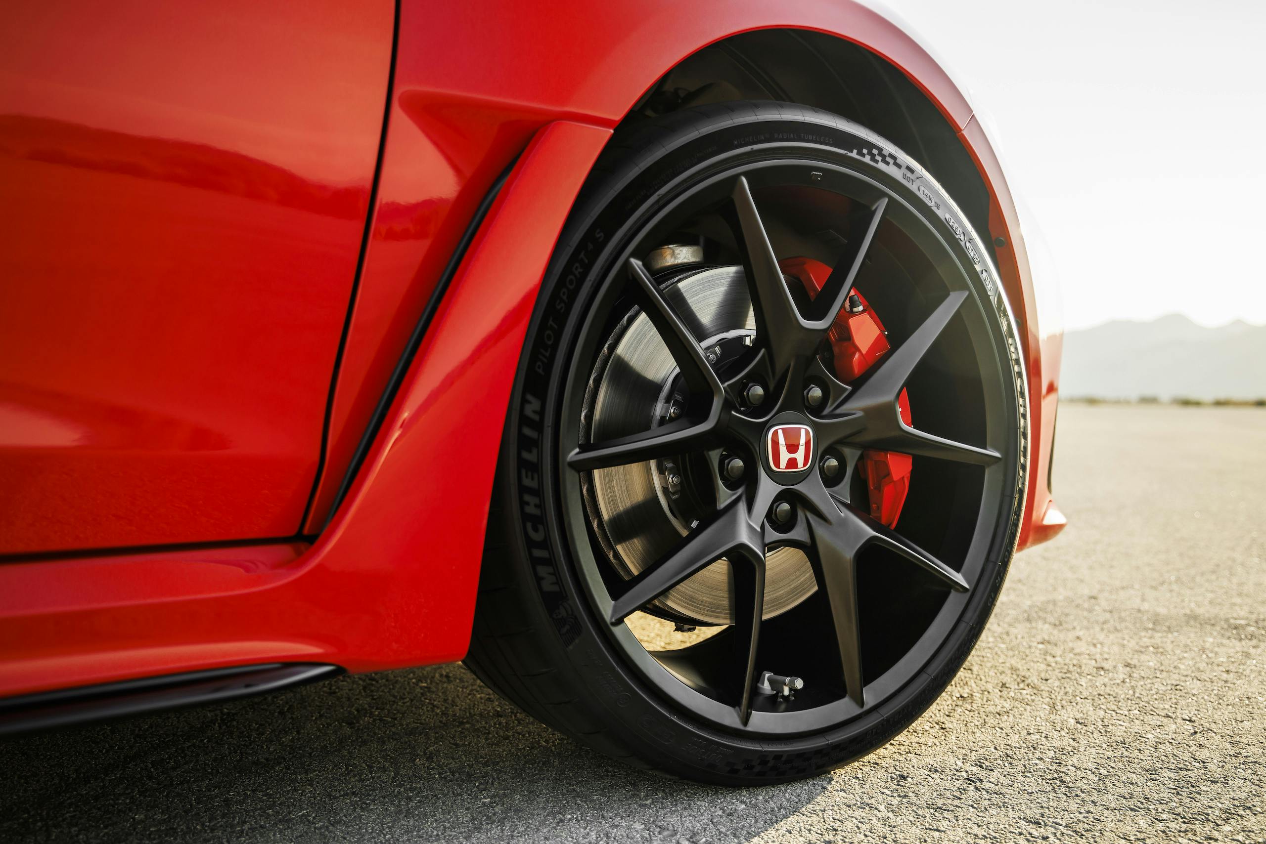 2023 Honda Civic Type R wheel tire brake