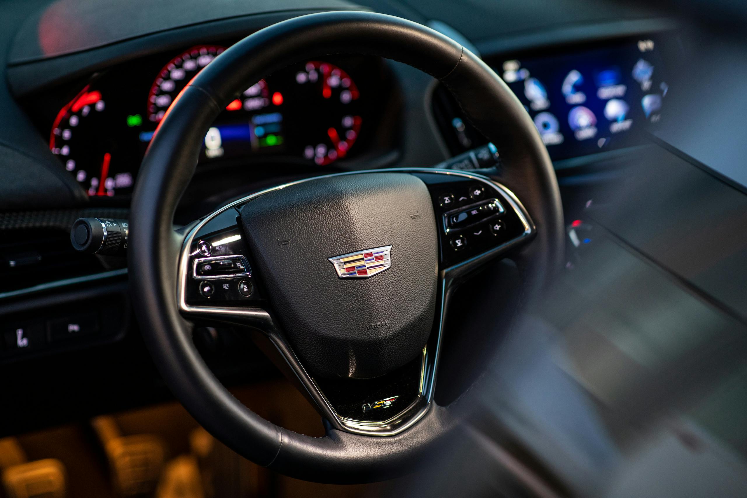 Cadillac ATS-V steering wheel