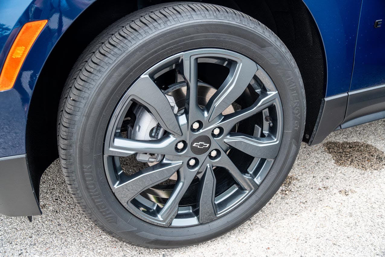 2022 Chevy Equinox RS AWD exterior wheel