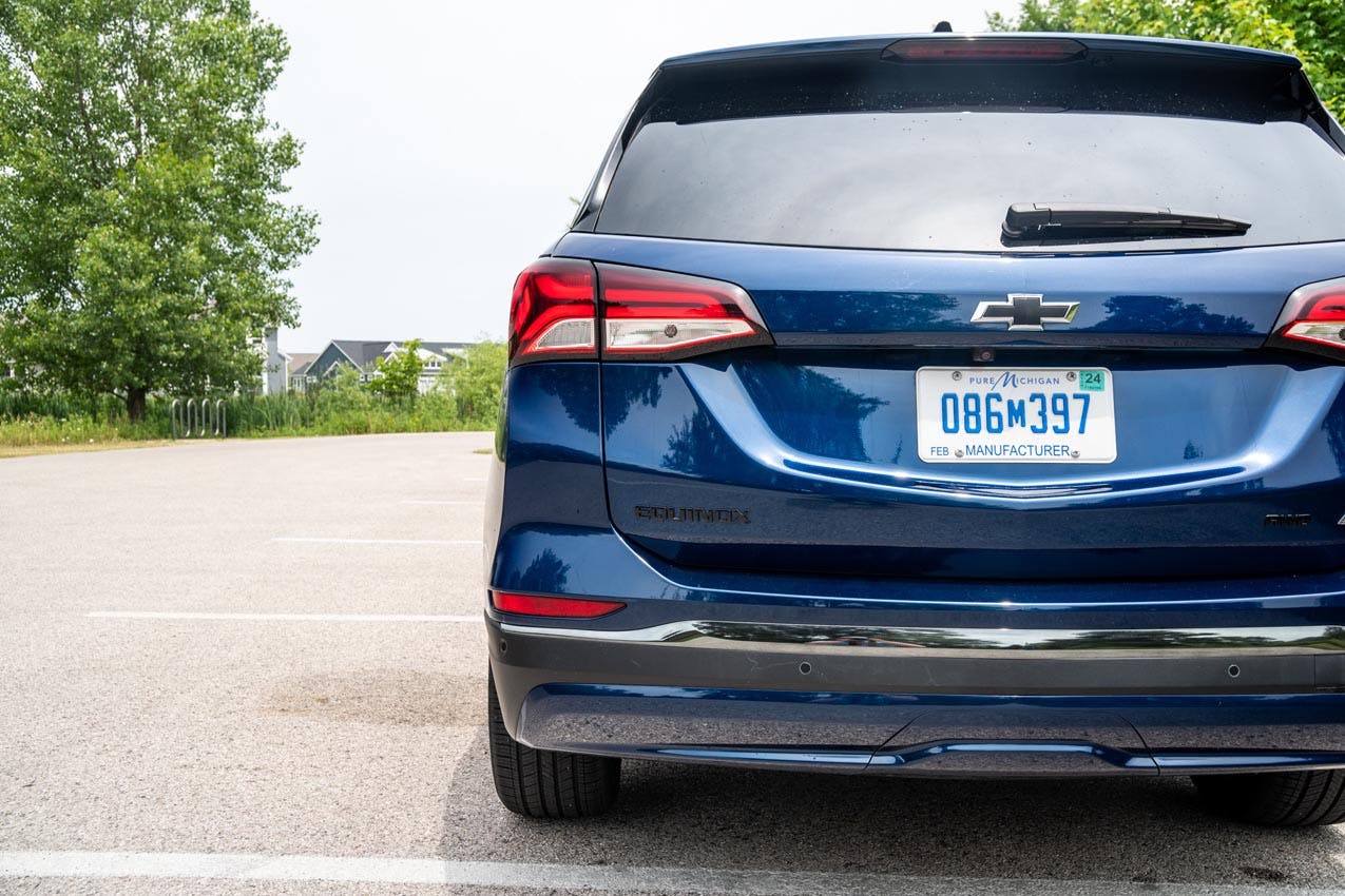 2022 Chevy Equinox RS AWD exterior rear end offset