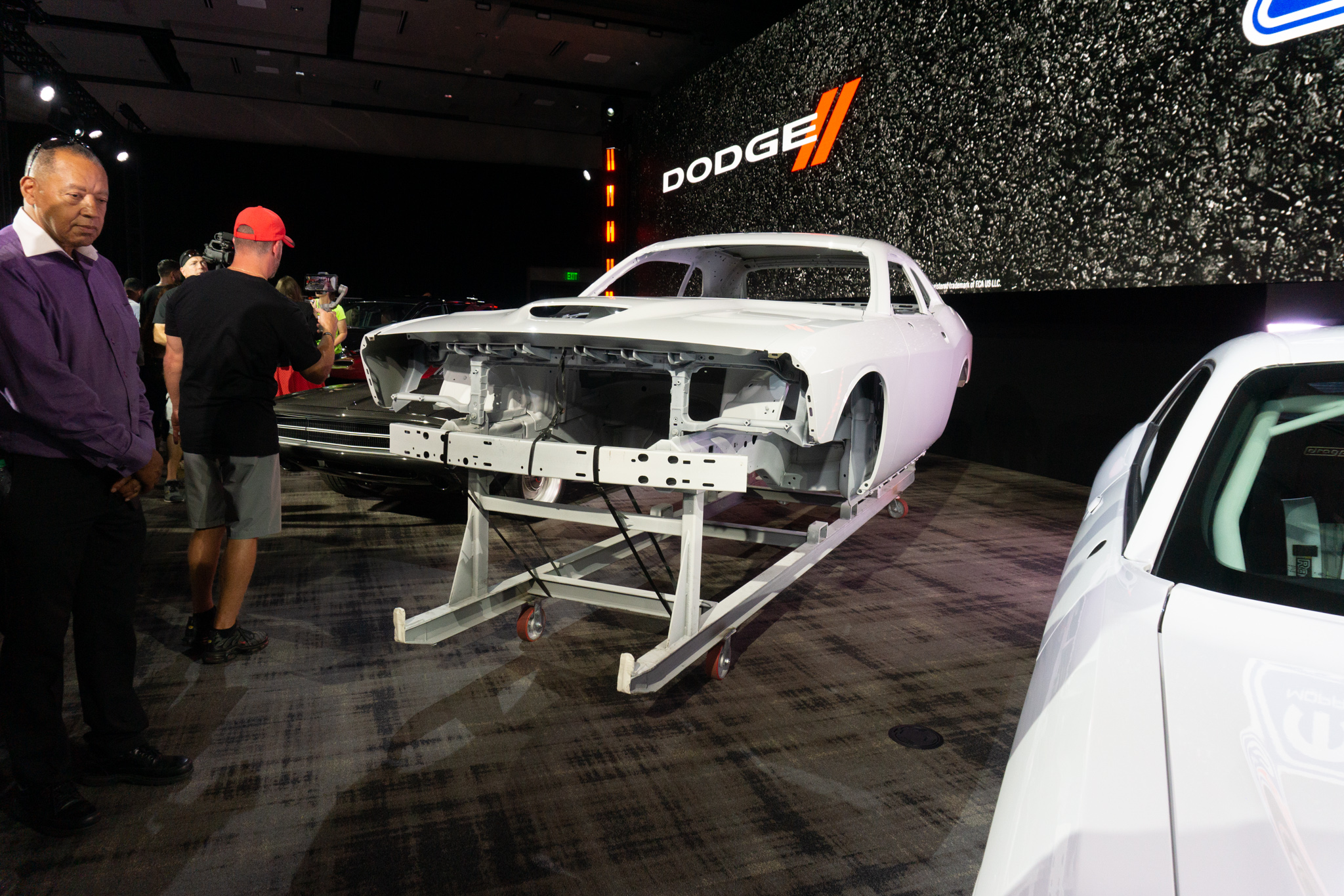 Dodge flaunts Drag Pak roller, $8K body-in-white, supercharger