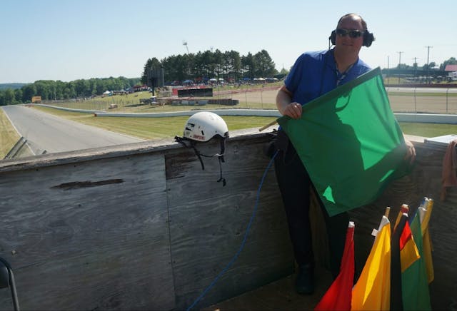 IndyCar Flagman green flag