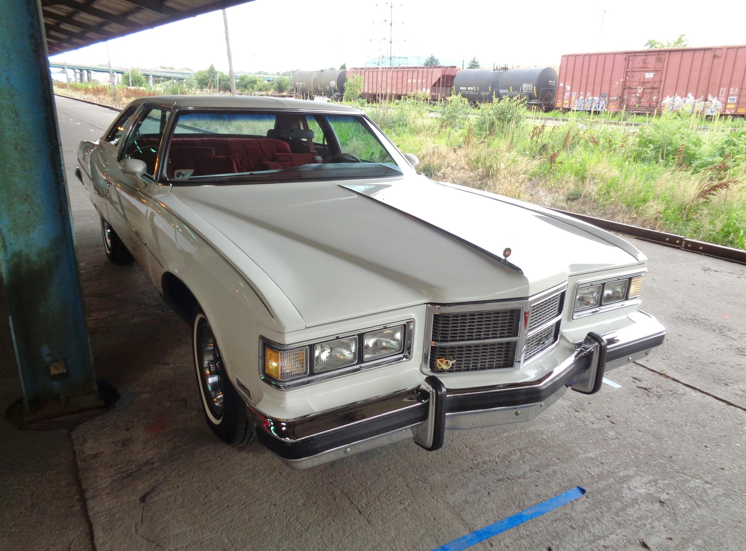 1975 Pontiac Grand Ville Brougham Coupe klockau classics