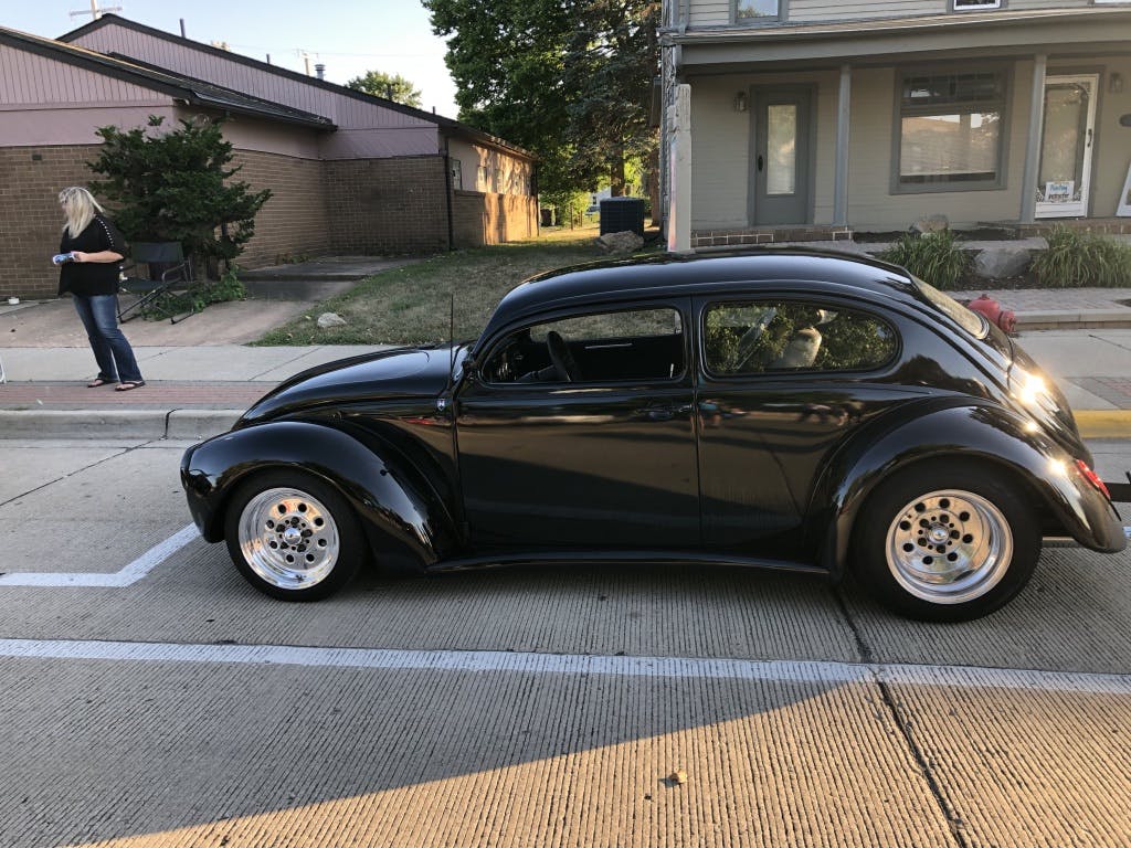 V8 Beetle custom car side