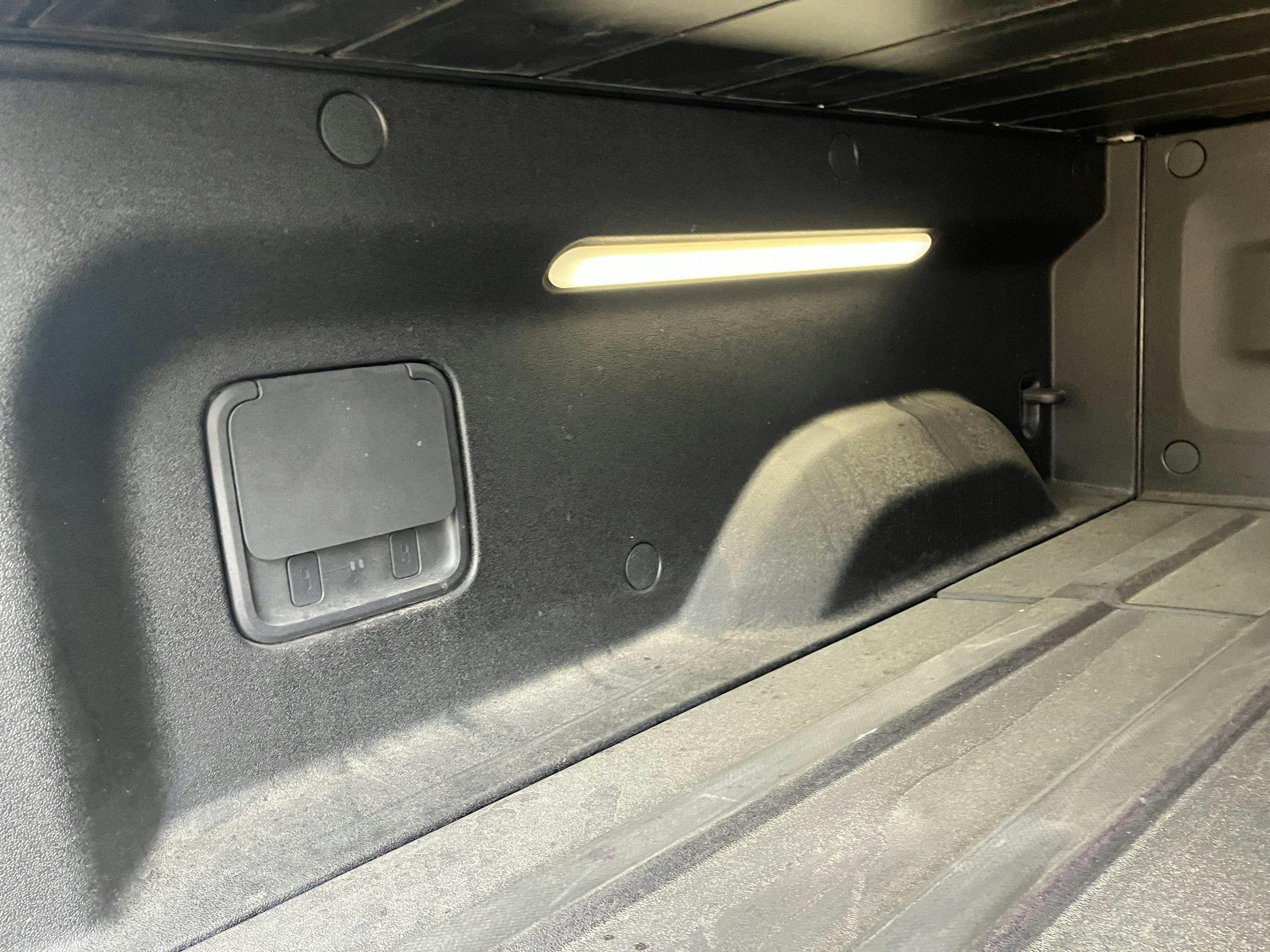 2022 Rivian R1T Launch Edition bed lights