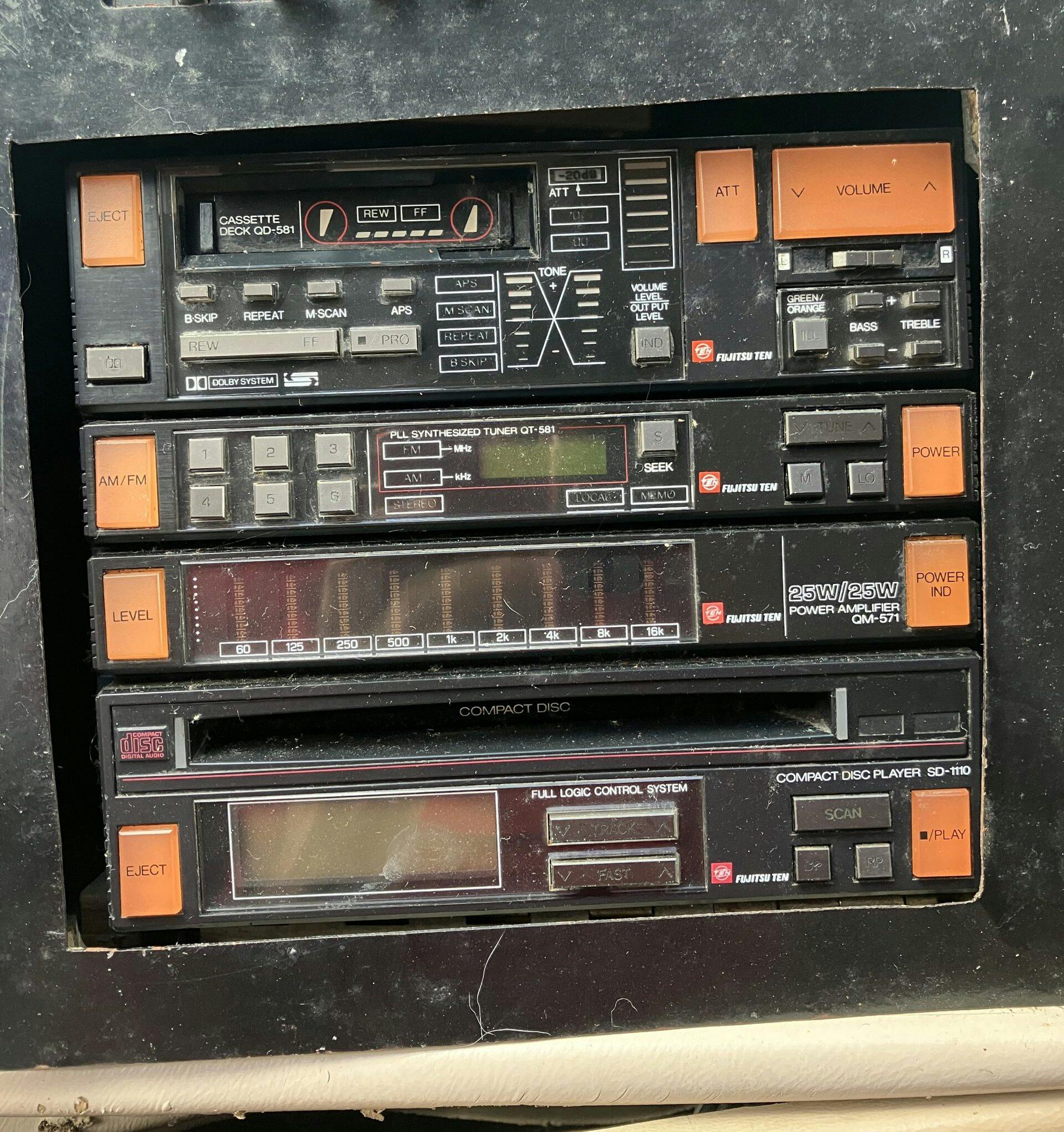 1987 EMC Eldorado Starfire RV interior radio