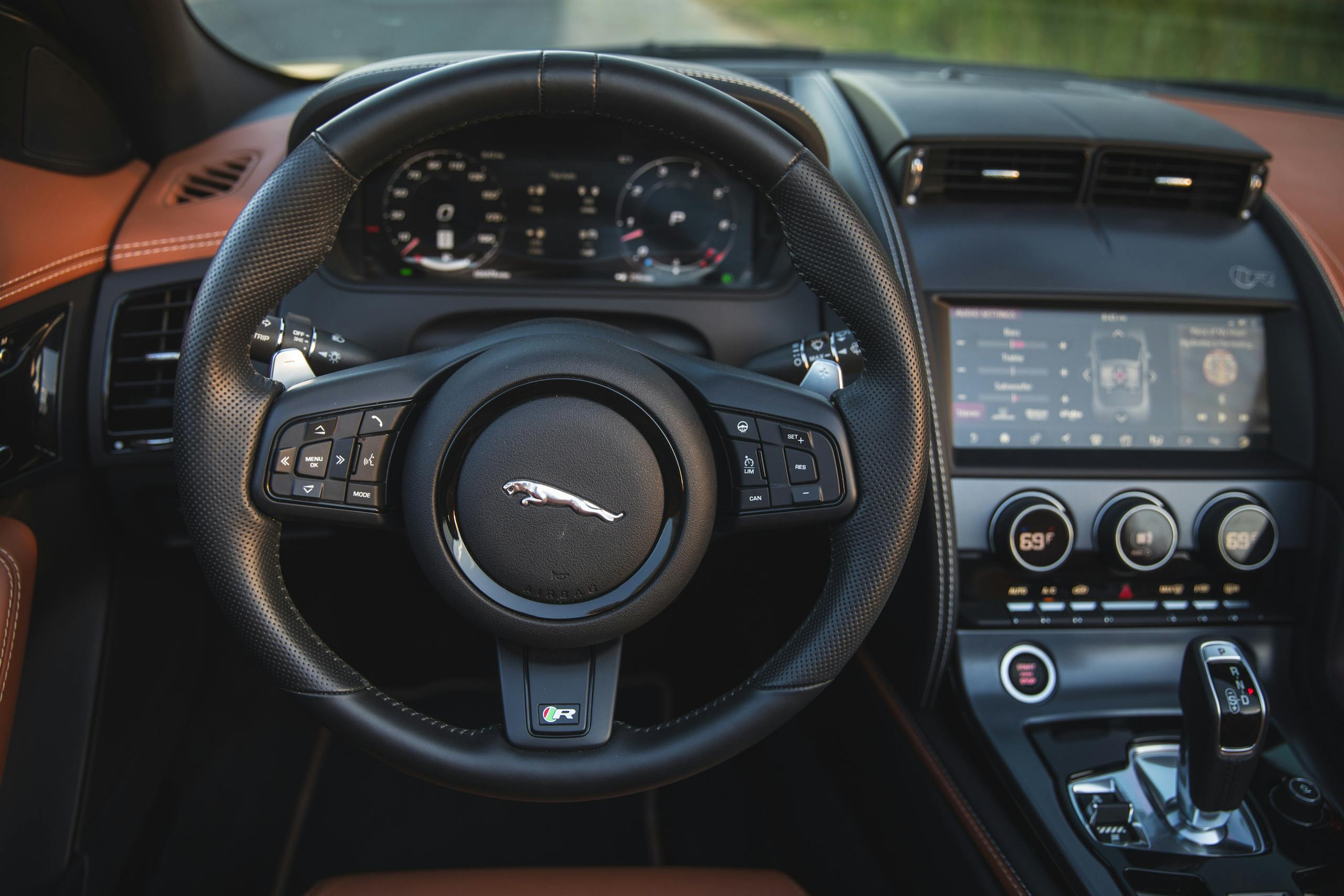 2022 Jaguar F-Type R Convertible interior