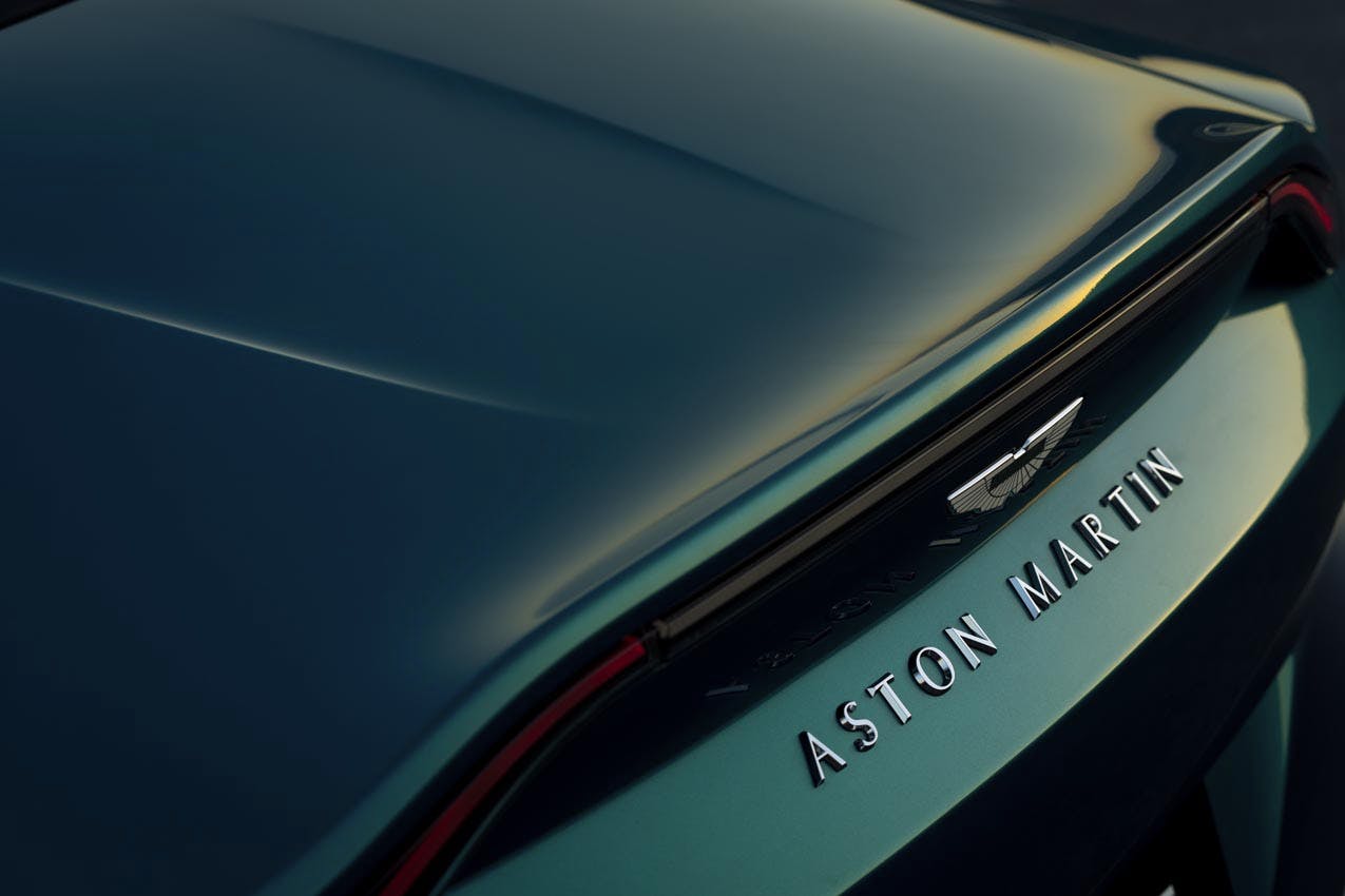 Aston Martin V12 Vantage Roadster exterior rear end badging