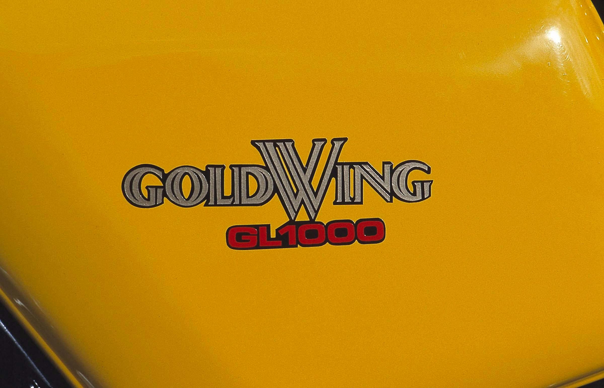 Honda Gold Wing tank lettering logo