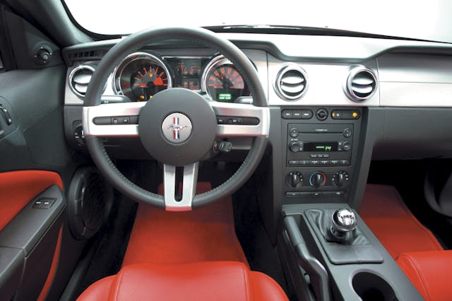 2005 Ford Mustang GT Interior