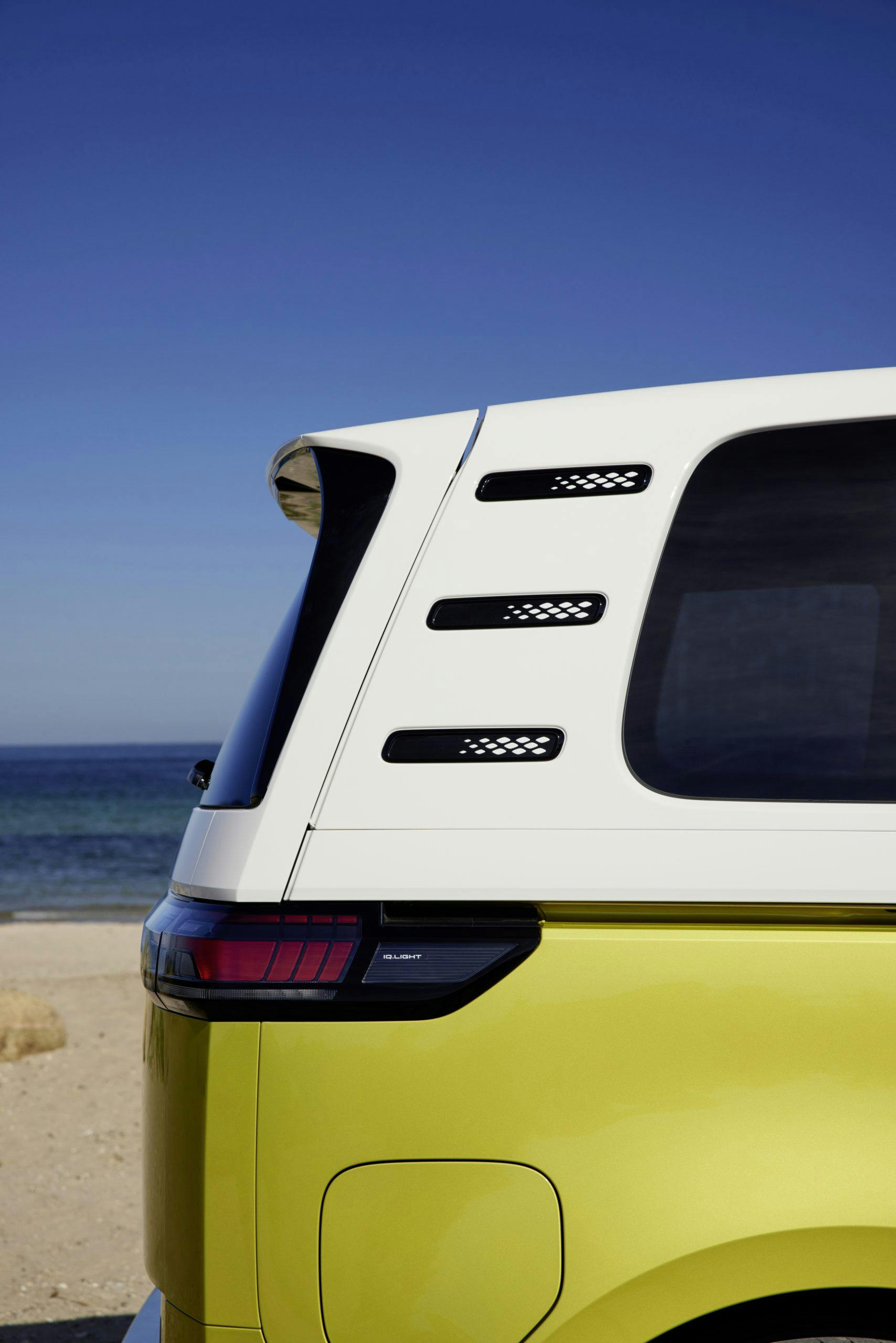 2023 Volkswagen ID Buzz rear pillar retro detailing