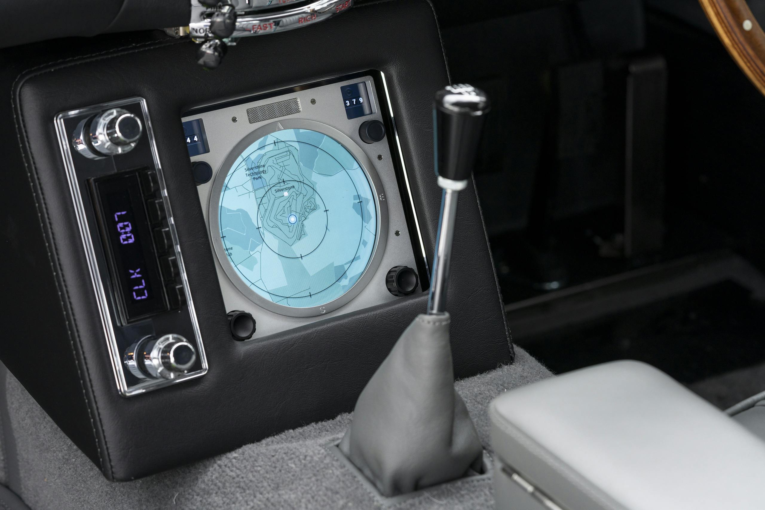 Aston Martin DB5 Goldfinger navigation