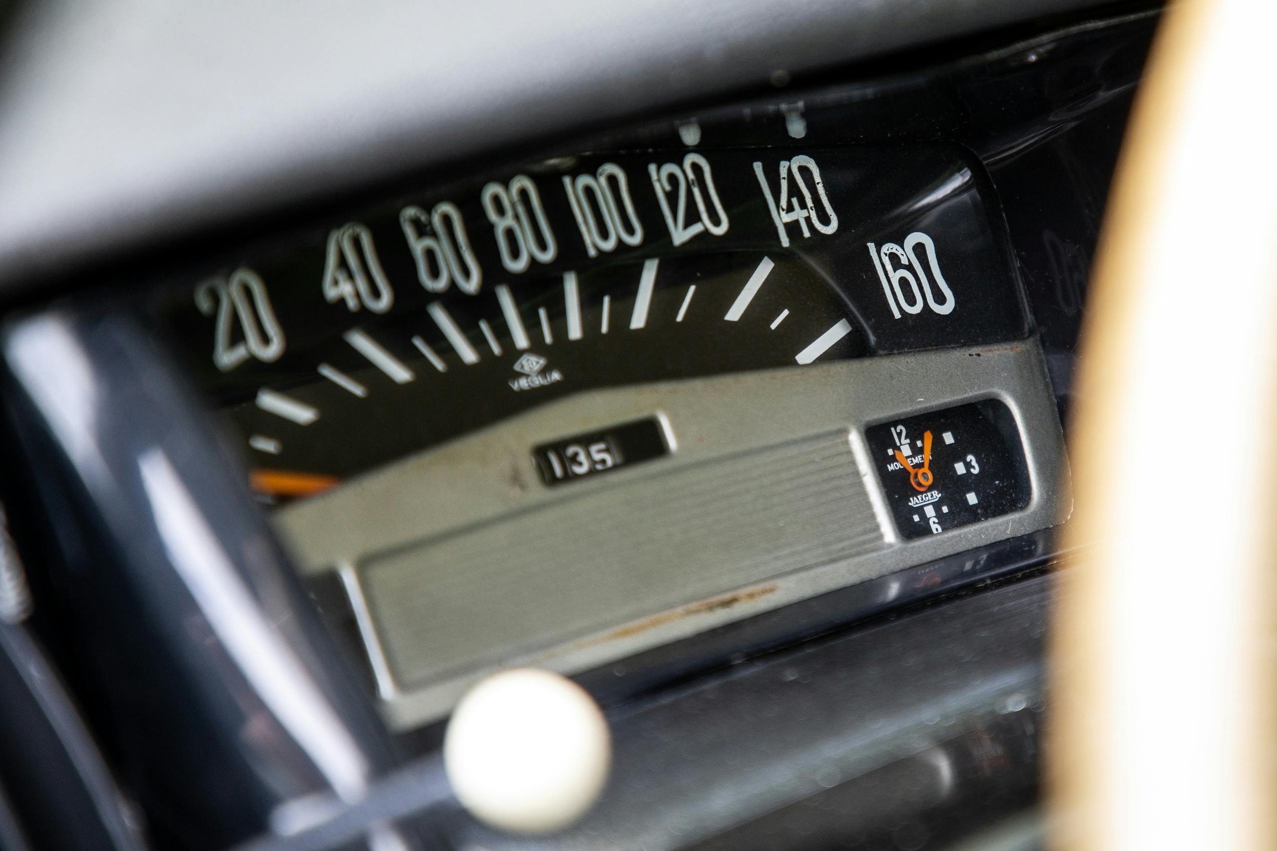 Citroen DS speedometer gauge