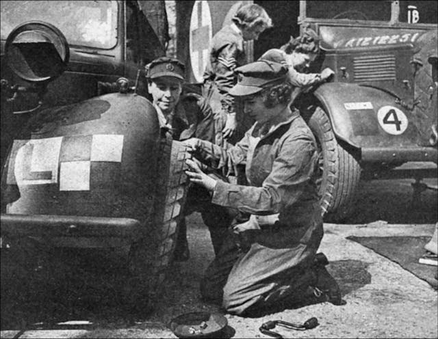 Princess Elizabeth English Army change tire 1945 circa