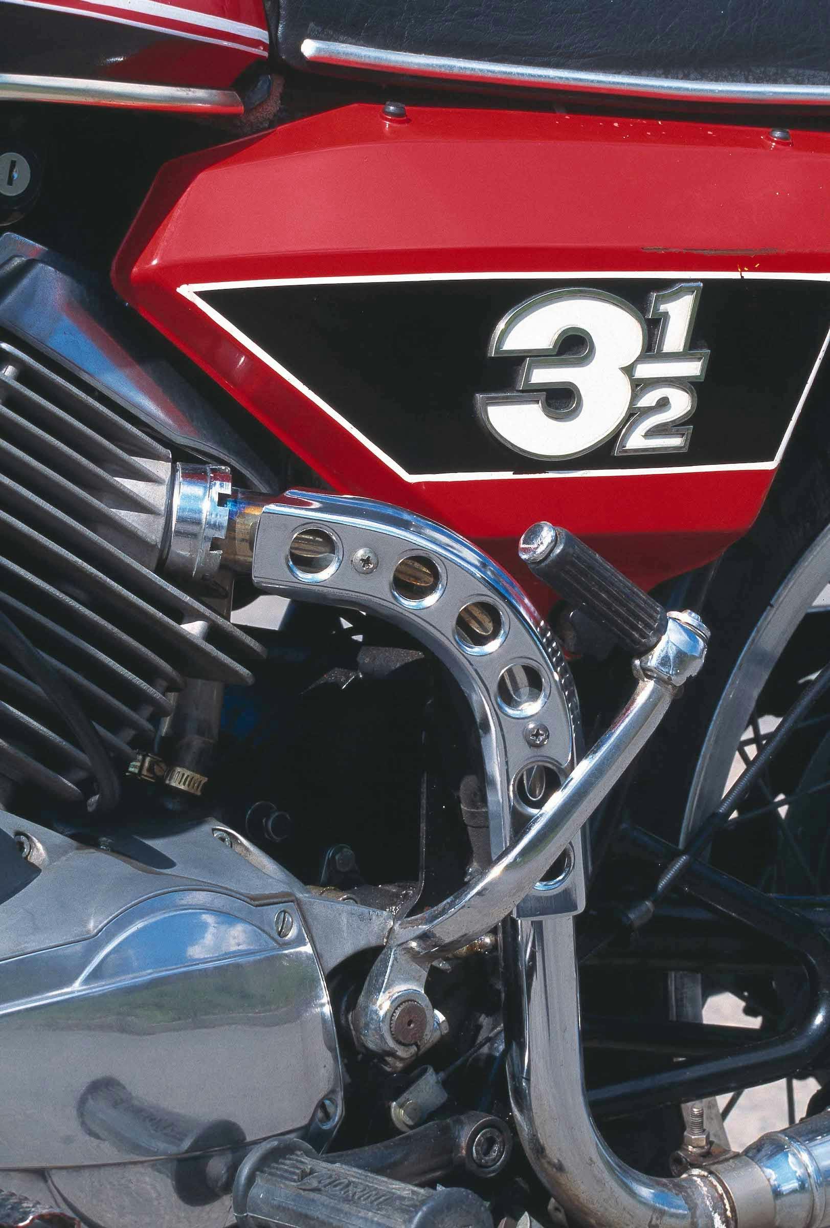 Moto Morini 3-5 Sport cover detail