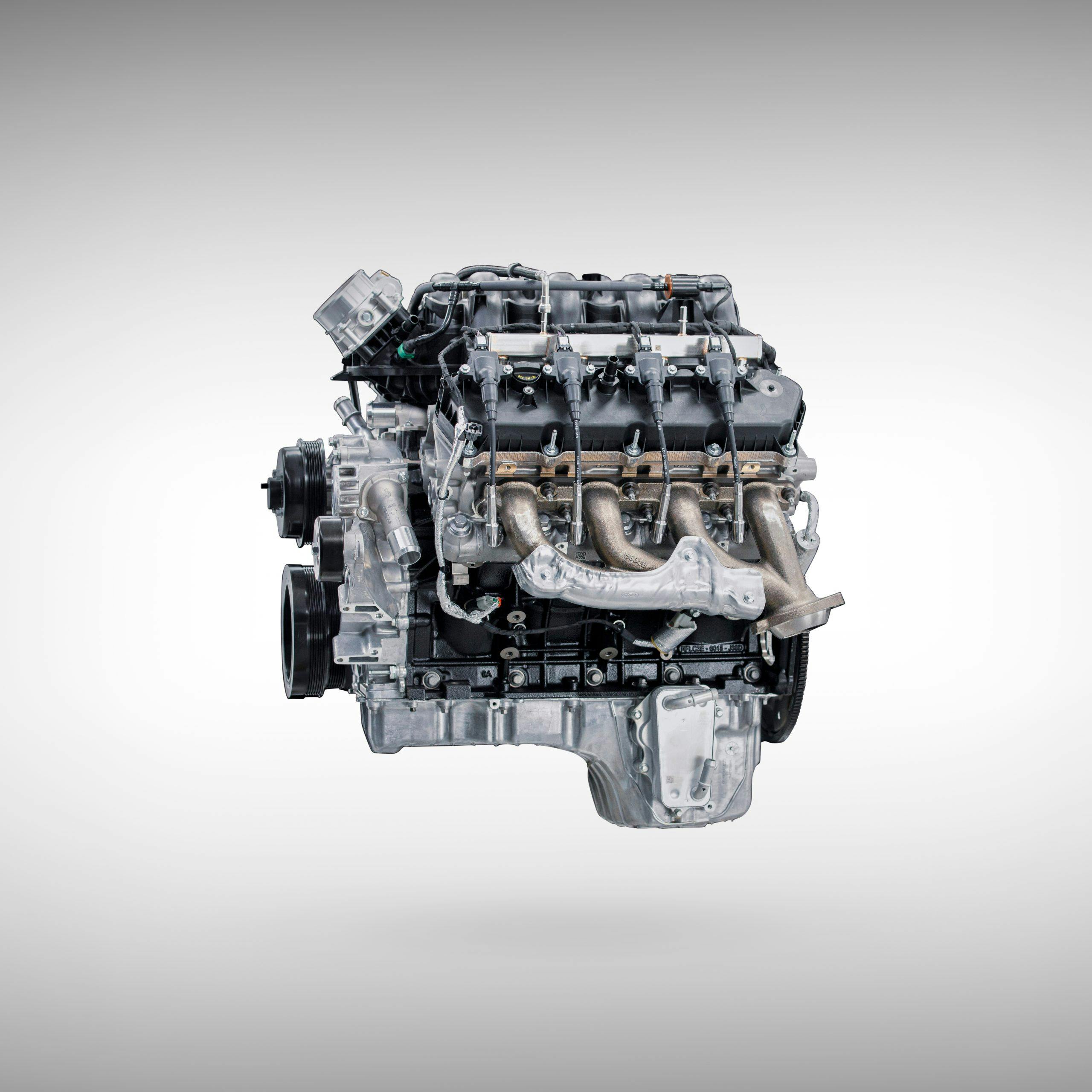ford super duty 6.8-liter V8 engine