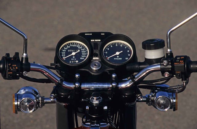 Suzuki GT550 handlebars