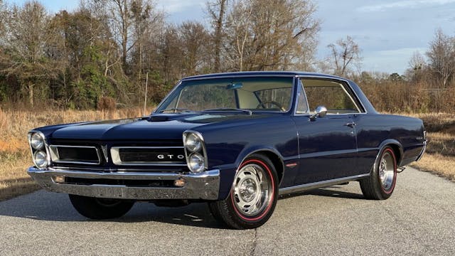 1965 Pontiac GTO front