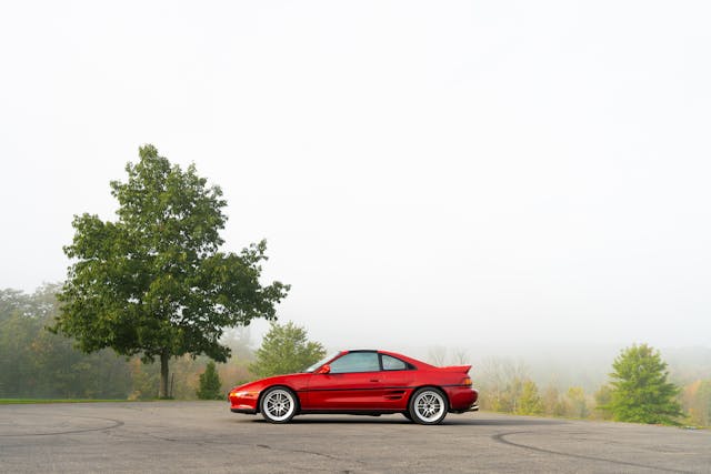 1991 Toyota MR2 side profile wide