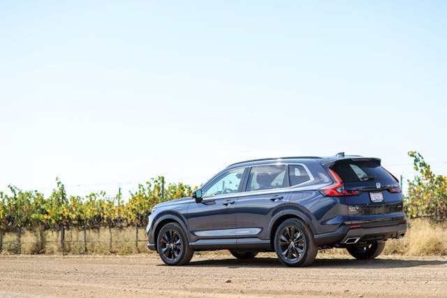 2023 Honda CR-V rear three-quarter