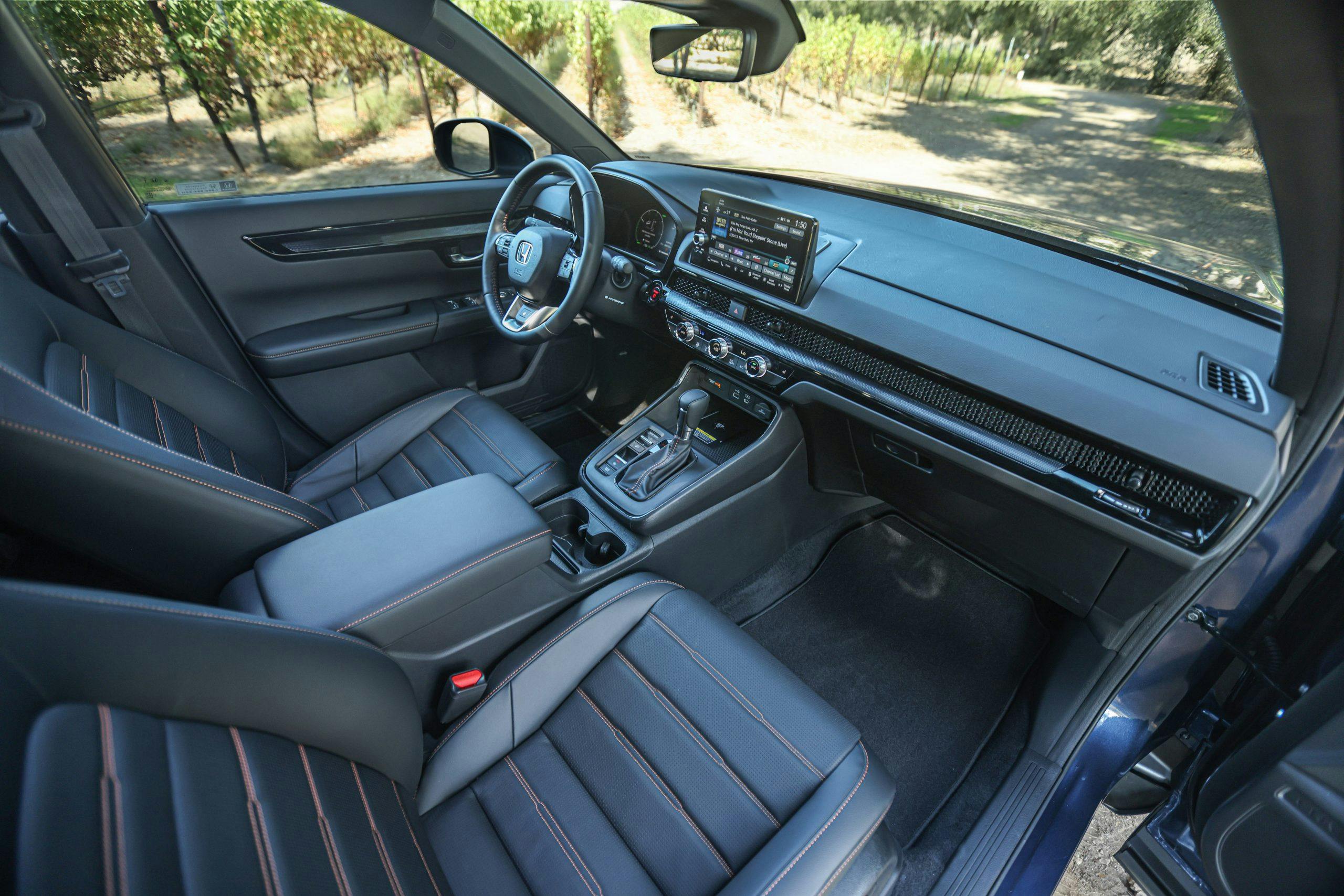 2023 Honda CR-V front seat