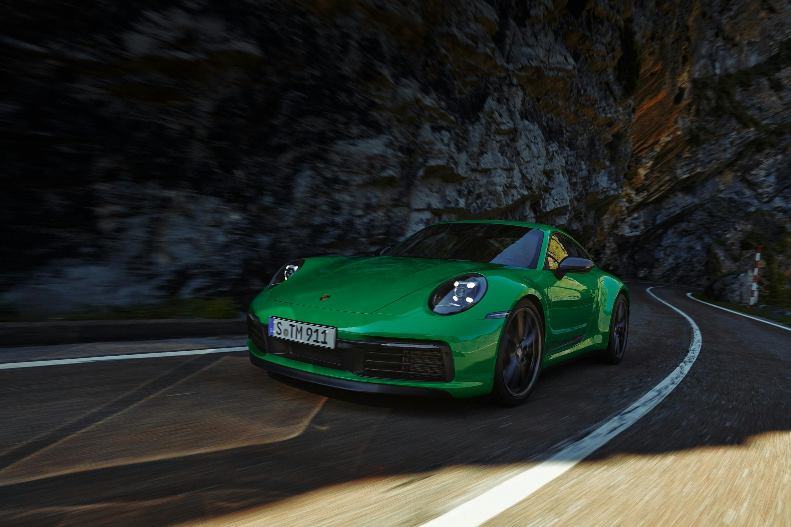 Porsche 911 T Python Green front driving action