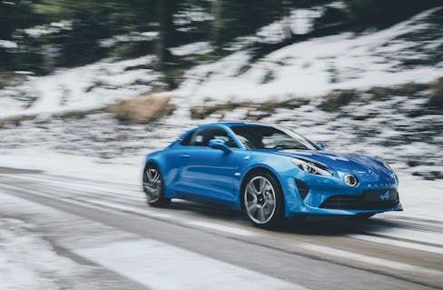 Alpine A110 front three-quarter action