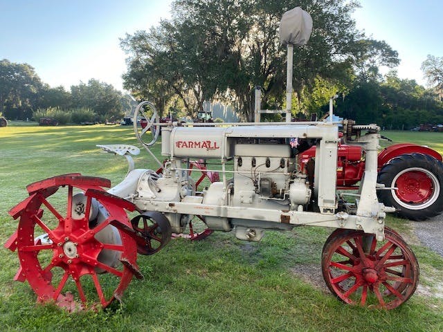 International Farmall Regular