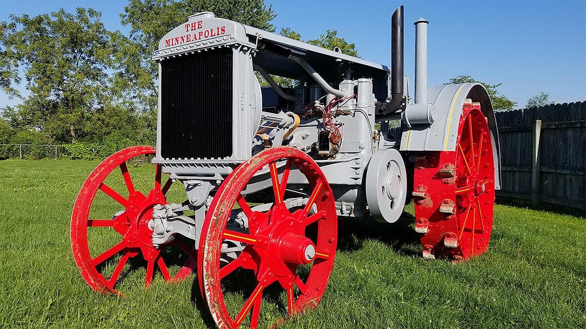 Mecum auction tractor