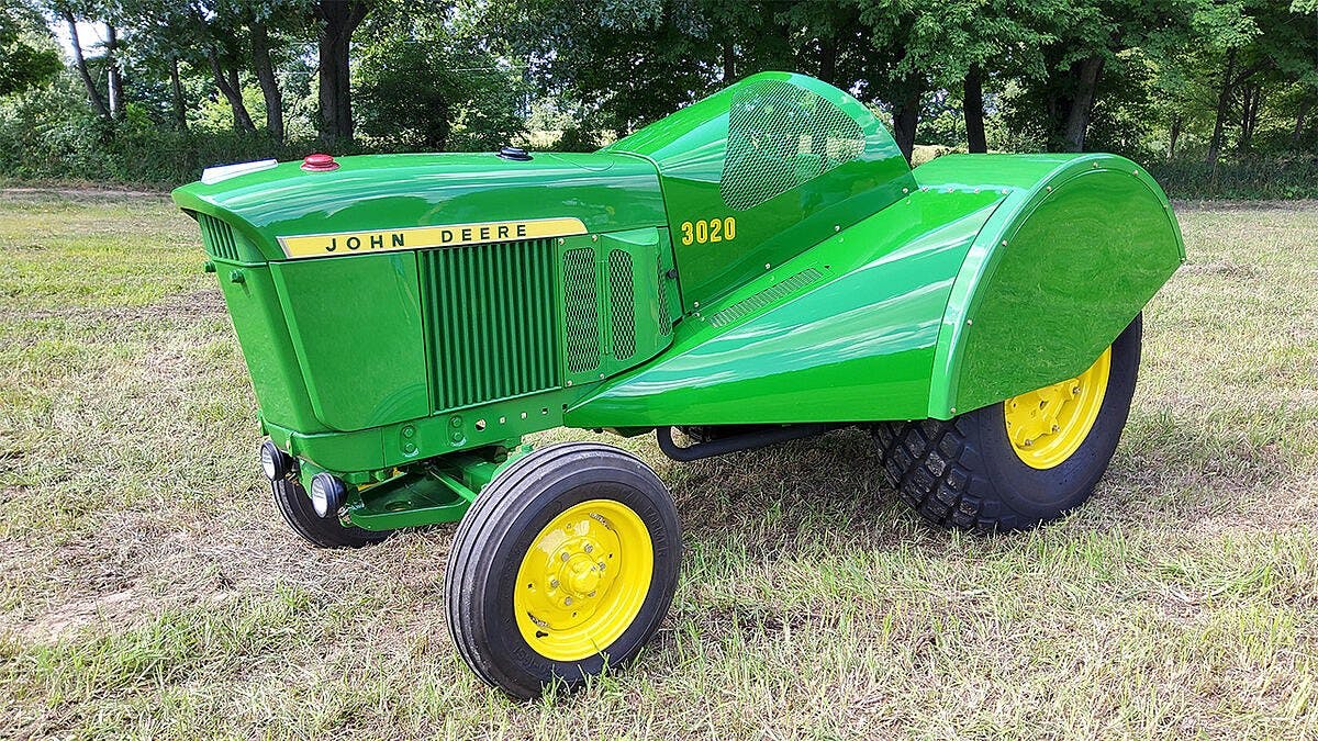 Mecum Auction John Deer tractor