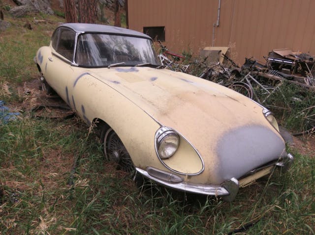 1968 Jaguar XKE 2+2 front