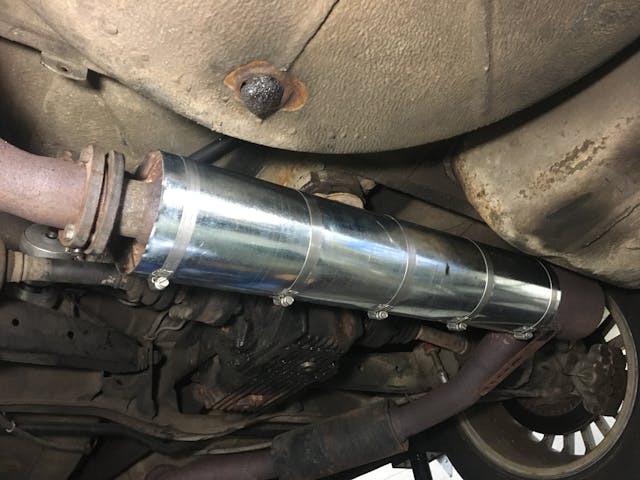 BMW pipe flange sleeve repair