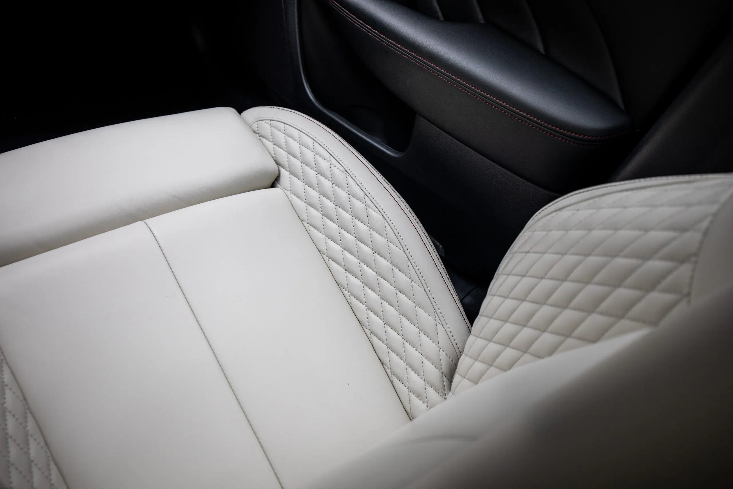 2022 Infiniti Q50 Red Sport 400 seat