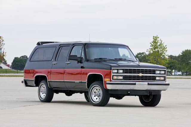 1990 Chevrolet Suburban front three-quarter