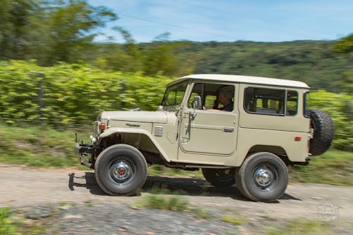 FJ Company Toyota FJ40 restomod