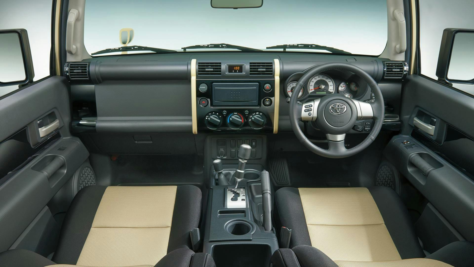 Toyota FJ Cruiser Final Edition interior detail