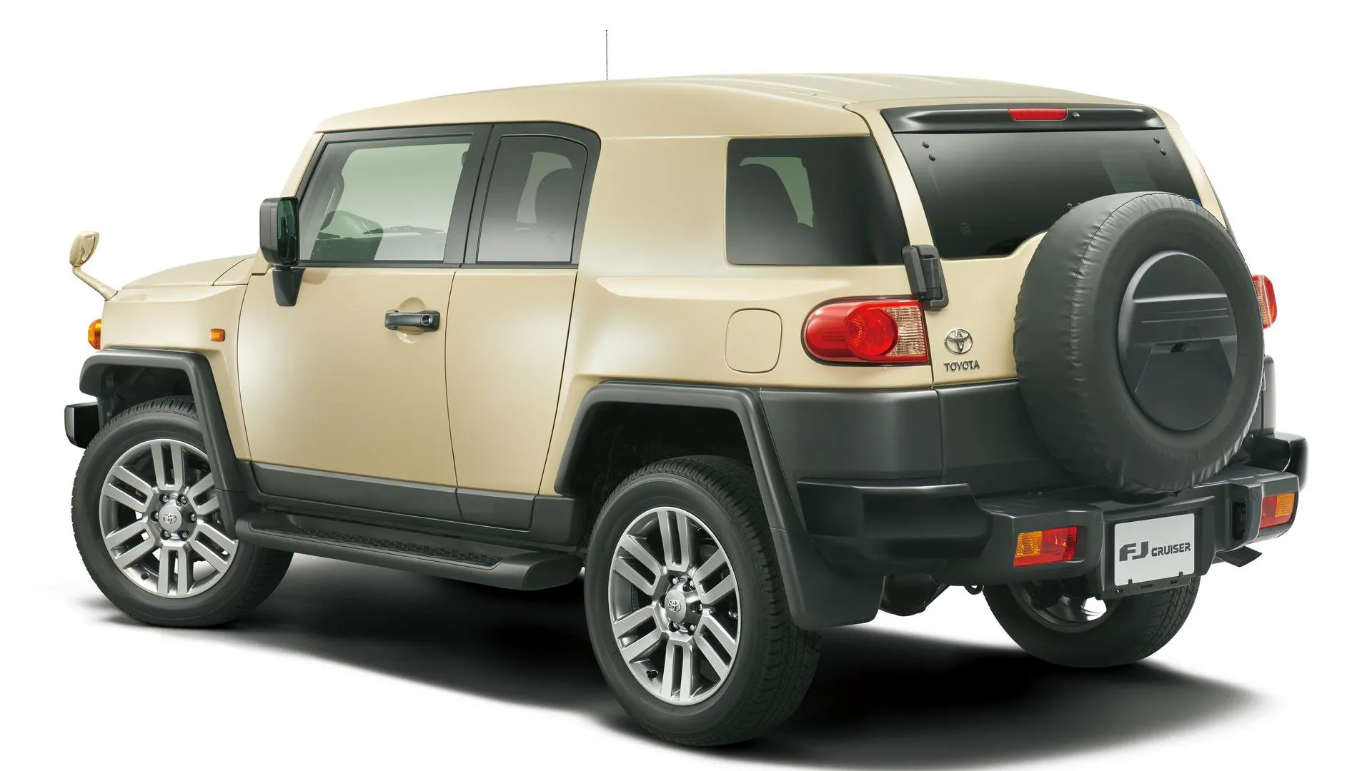 Toyota FJ Cruiser Final Edition rear