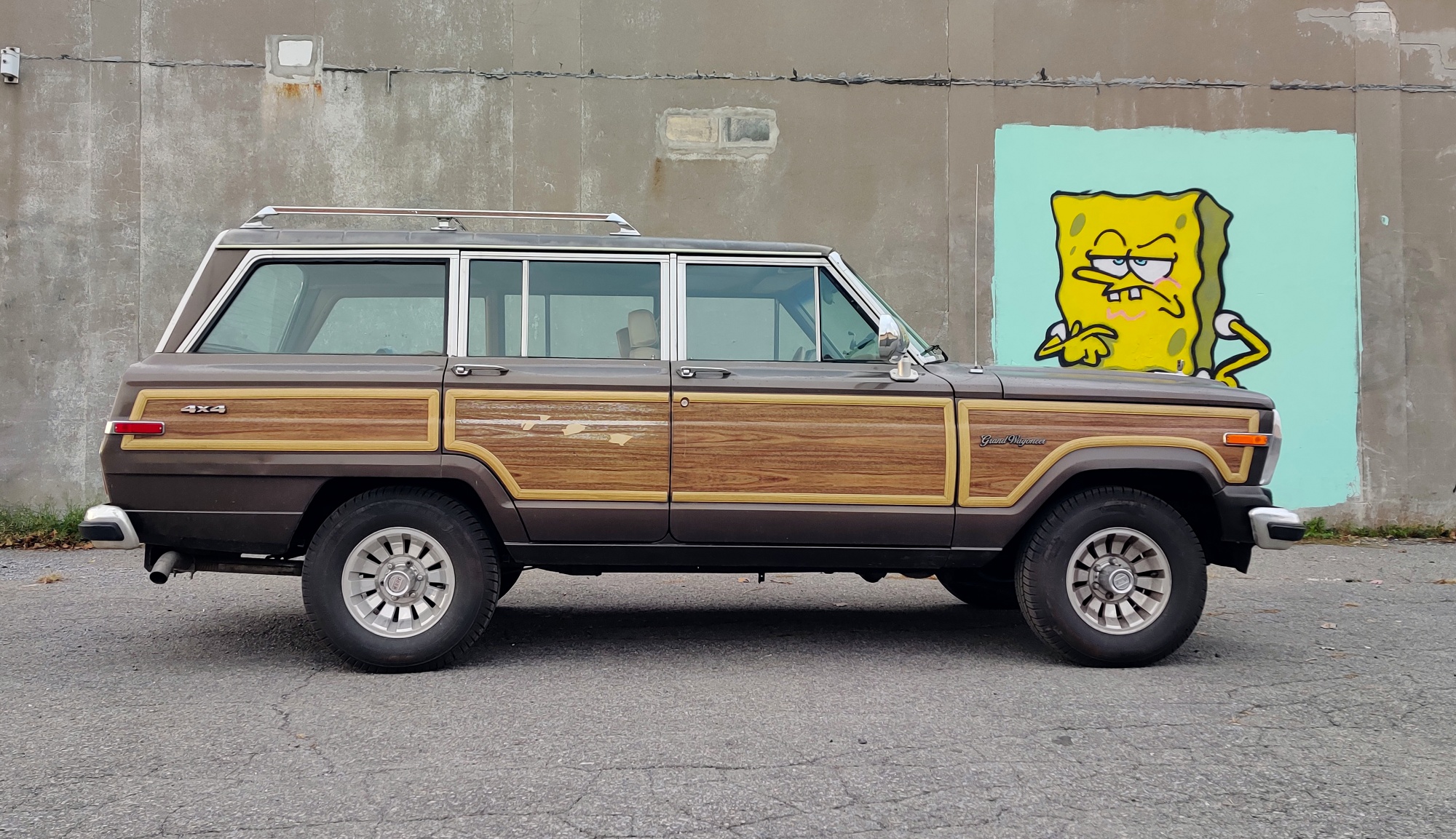 1987-Jeep-Grand-Wagoneer-Datsun-Towing side profile