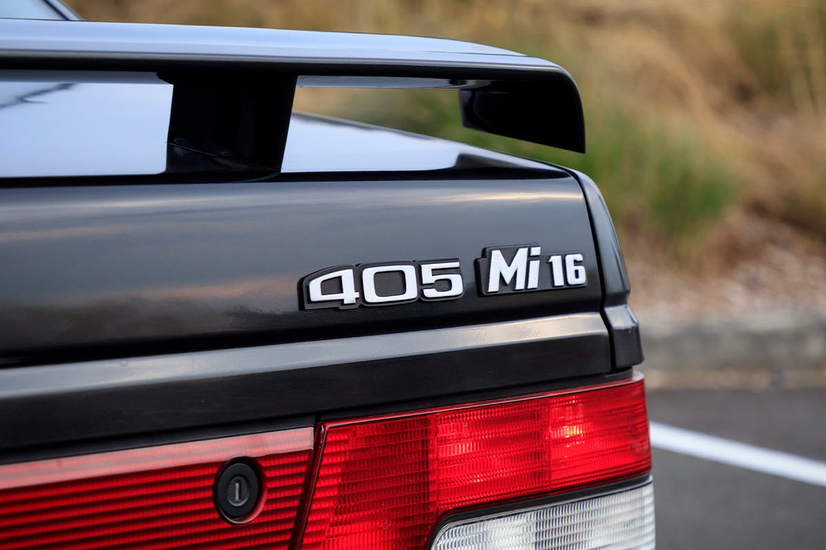 Peugeot 405 rear badging detail