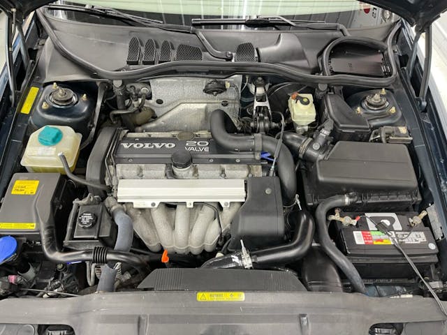 1998 Volvo S70 T5 engine