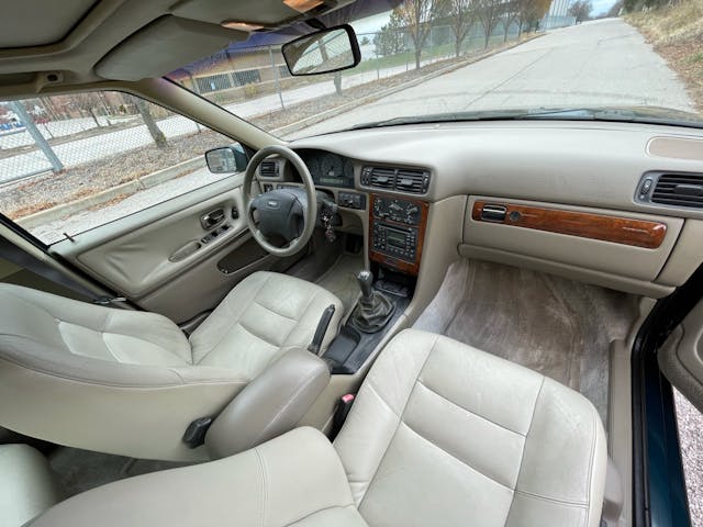 1998 Volvo S70 T5 interior