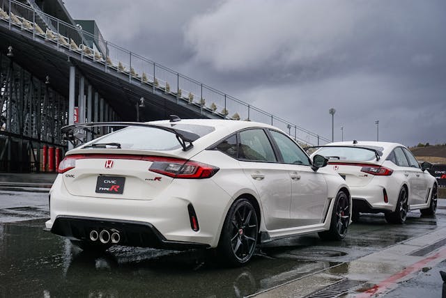 2023 Honda Civic Type R rear three-quarter night