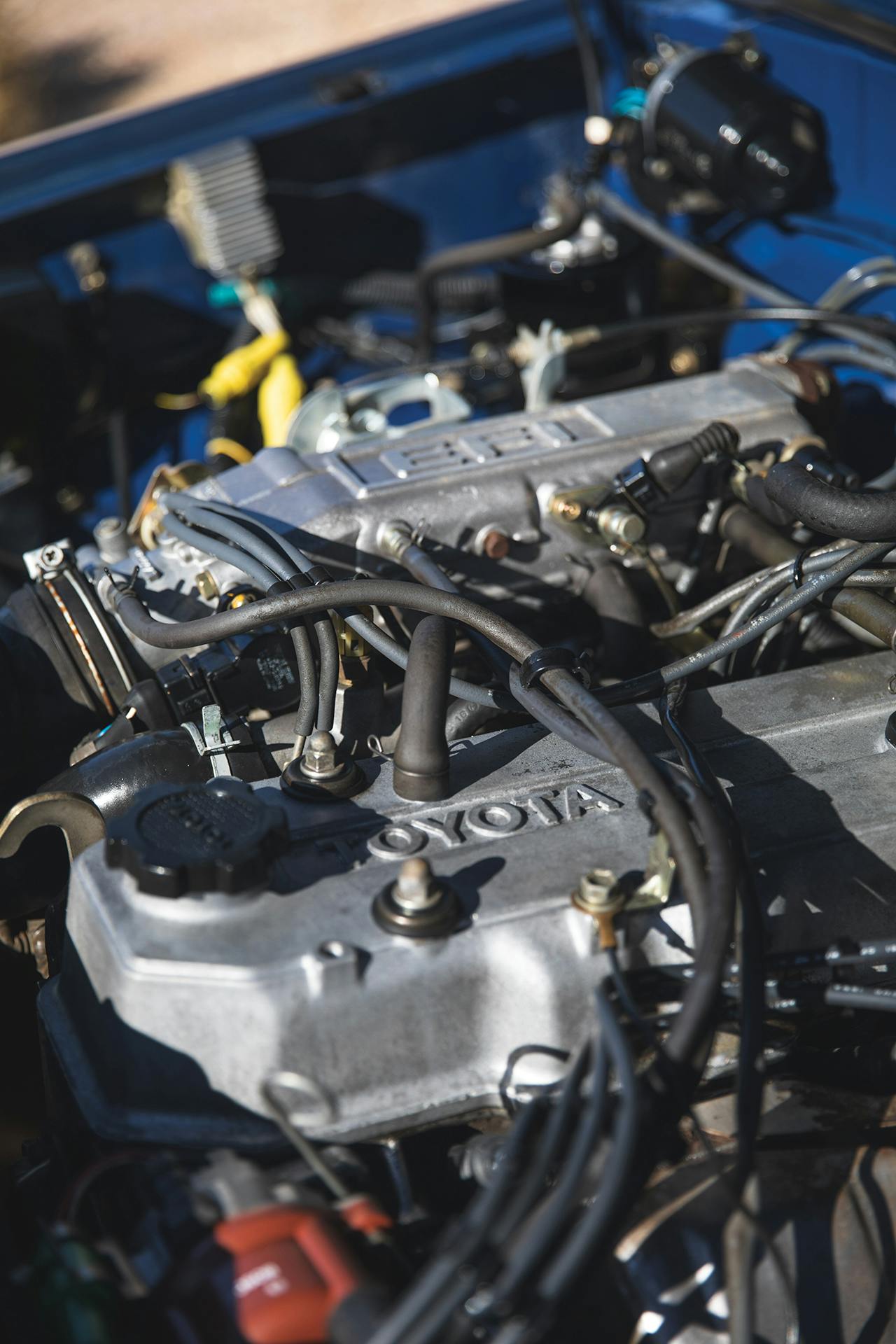 Toyota Pickup 4x4 SR5 engine detail vertical