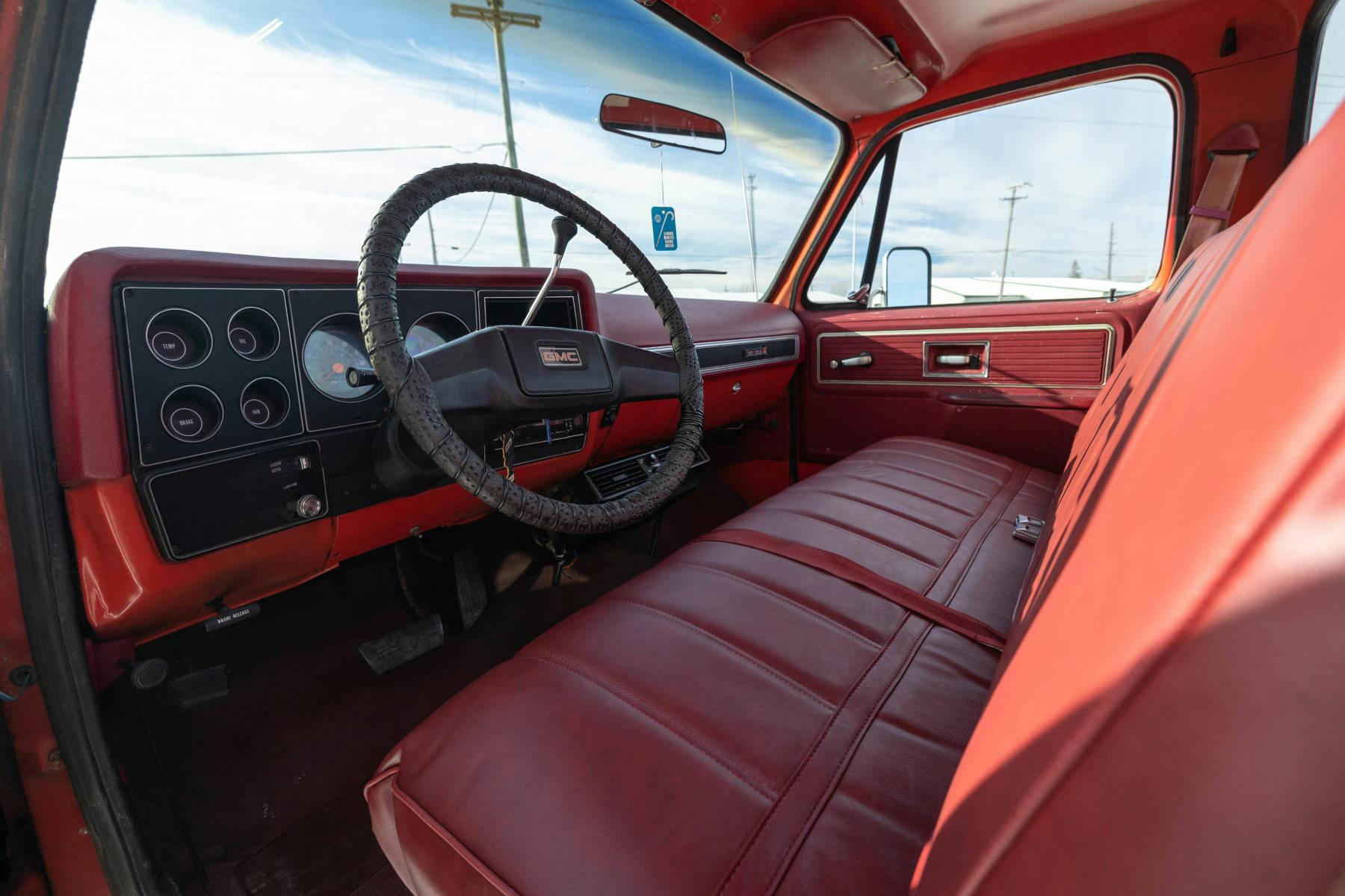 1979 GMC Sierra Grande 25 Pickup front seat