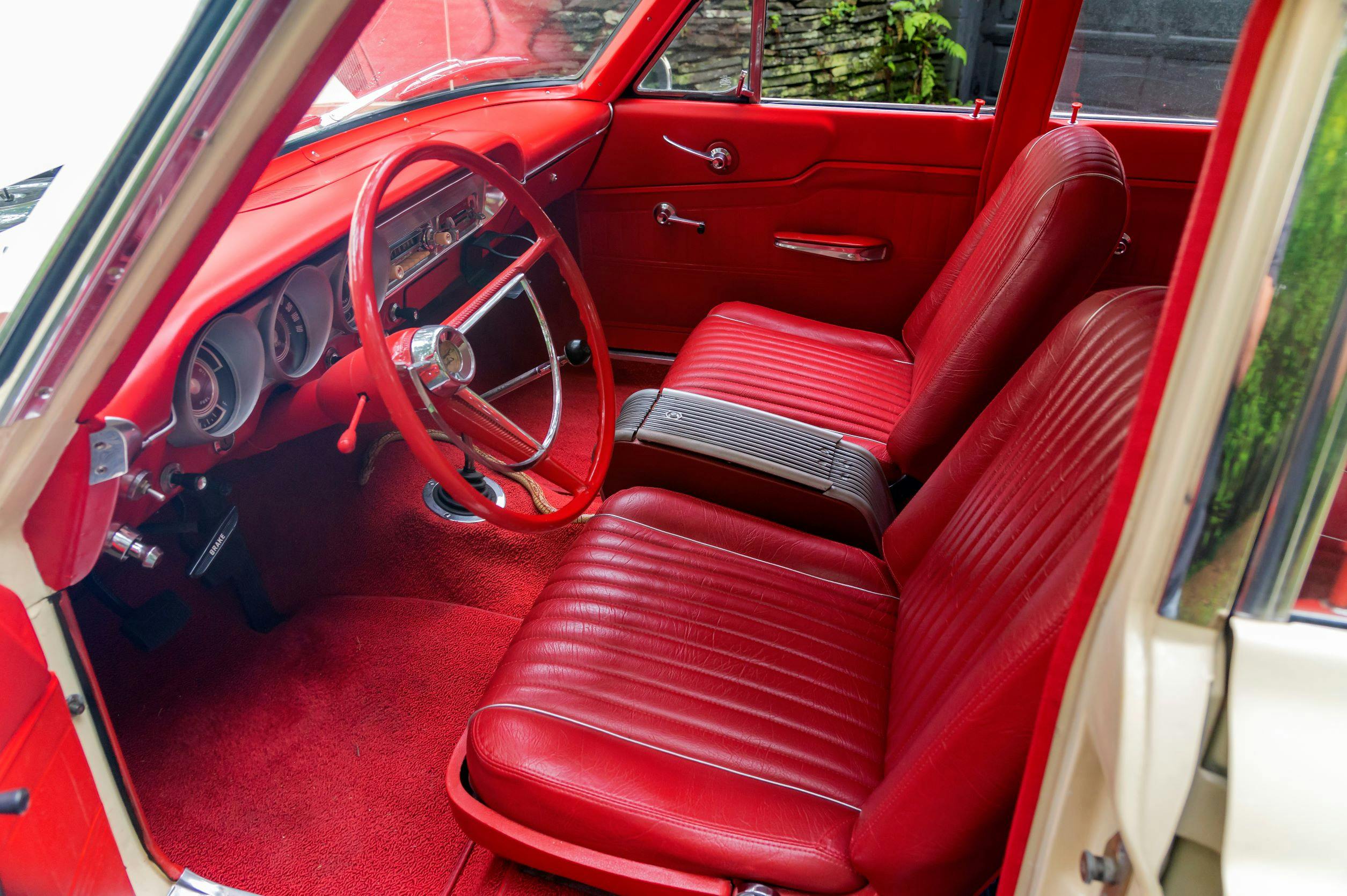 1963 Ford Fairlane 500 Squire Wagon front seat